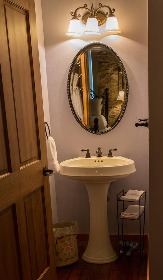 Upstairs Inn Hico Ngoại thất bức ảnh