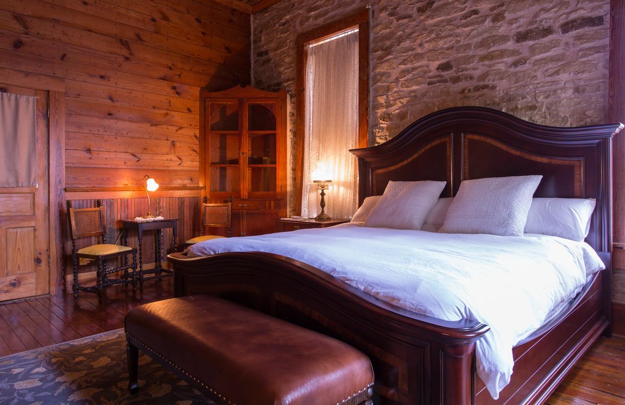 Upstairs Inn Hico Ngoại thất bức ảnh