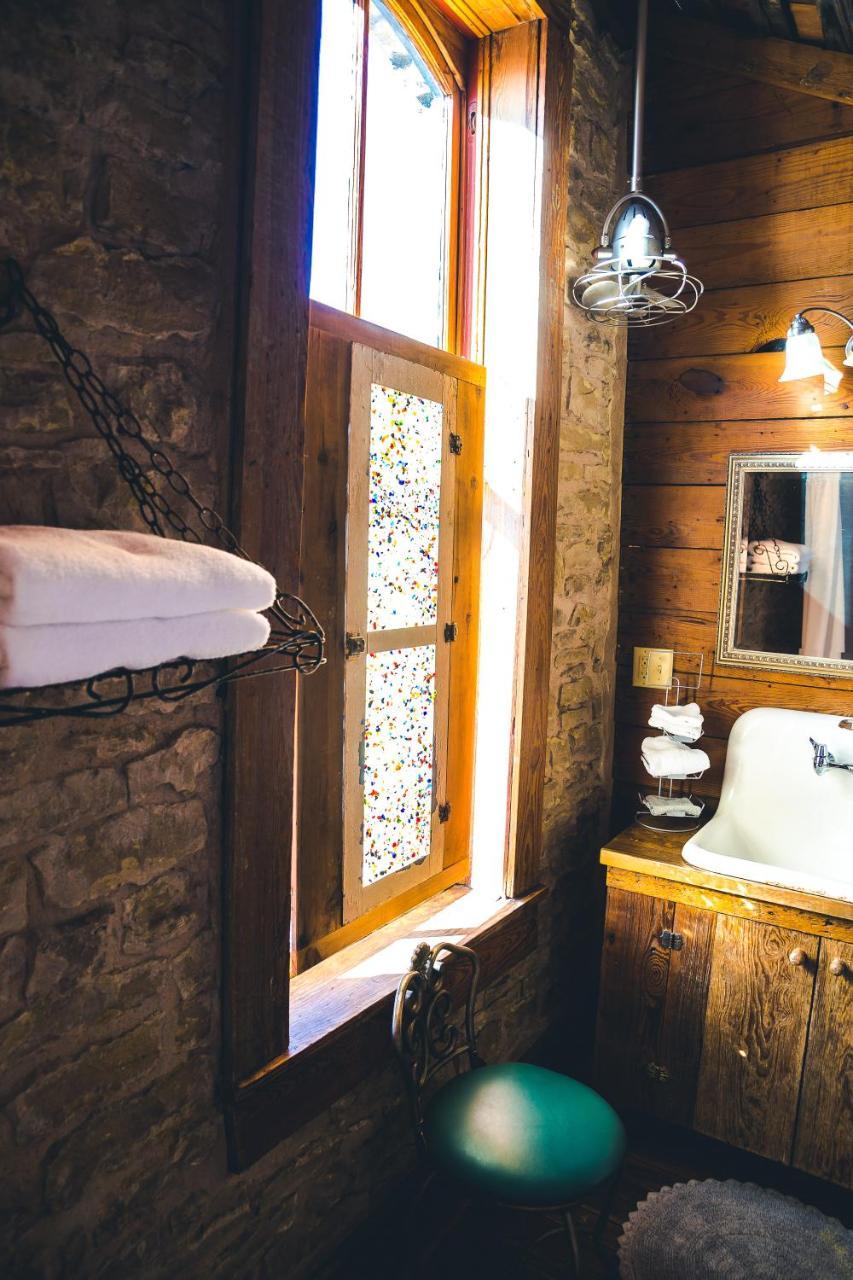 Upstairs Inn Hico Ngoại thất bức ảnh